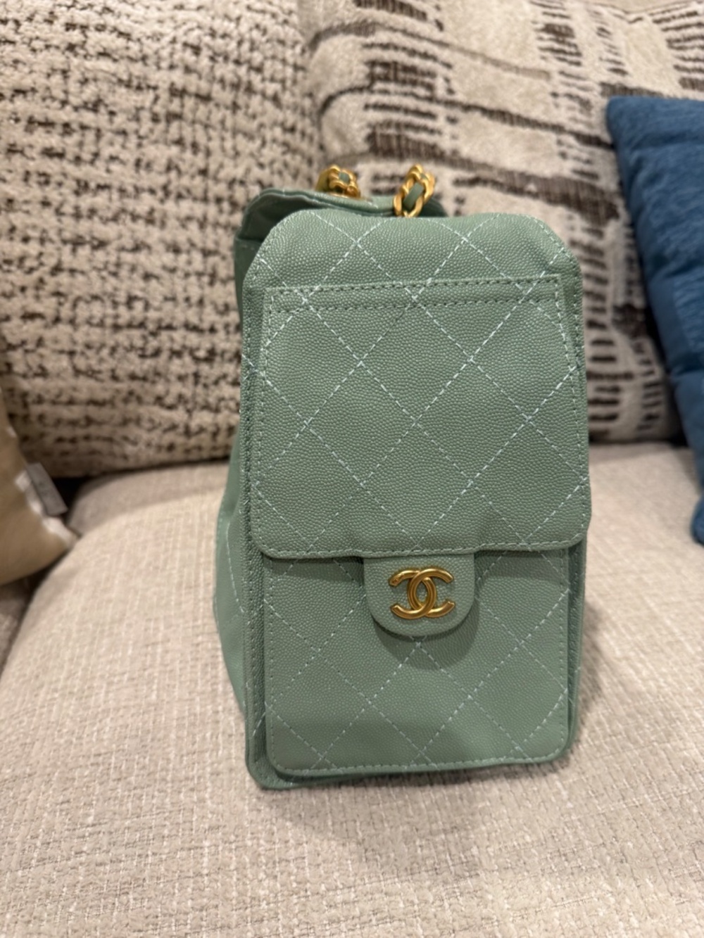 New Fashion Bag. Beautiful color - Picture 4 of 6